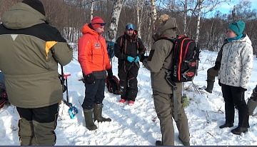 Госинспекторы заповедных территорий научились искать пострадавших под лавиной. Фото 11