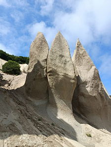Скала до землетрясения. © Михаил Романов