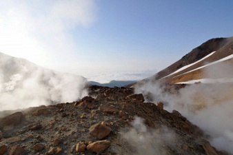 Вулкан Кошелева и Кошелевские термальные источники