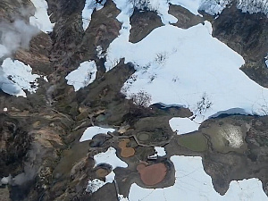 Водные и грязевые котлы в Долине гейзеров.© Алексей Тыщенко